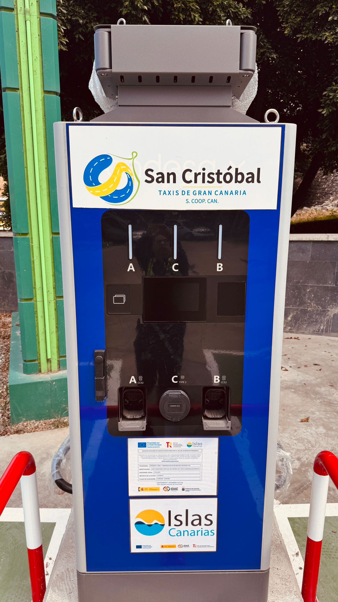 Instalación cargadores para vehículos (11)