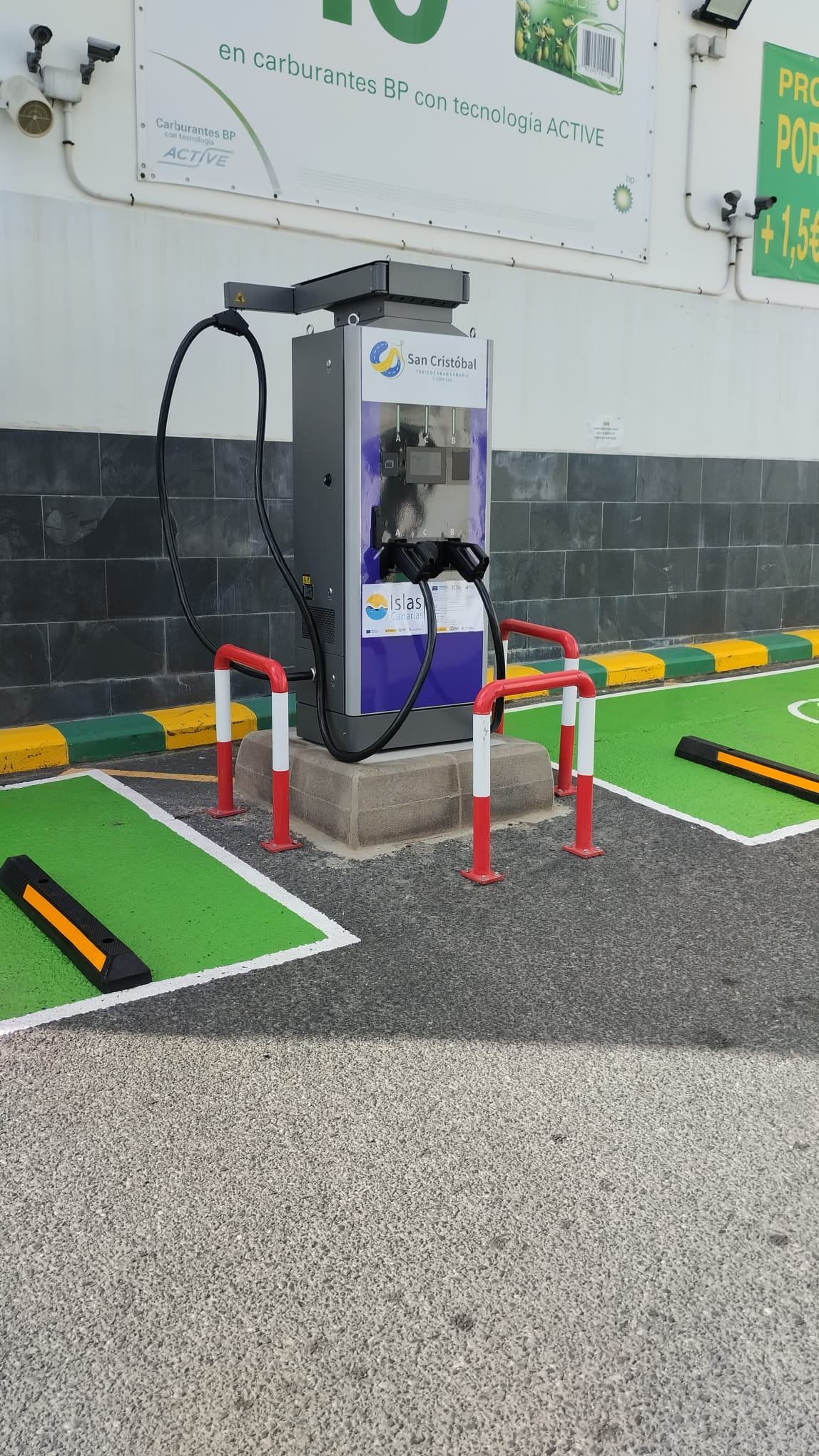 Instalación cargadores para vehículos (3)