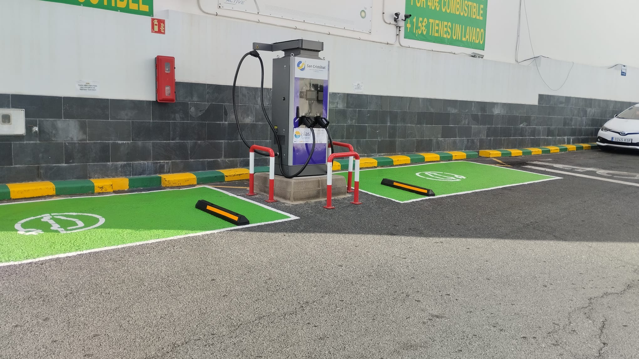 Instalación cargadores para vehículos (4)